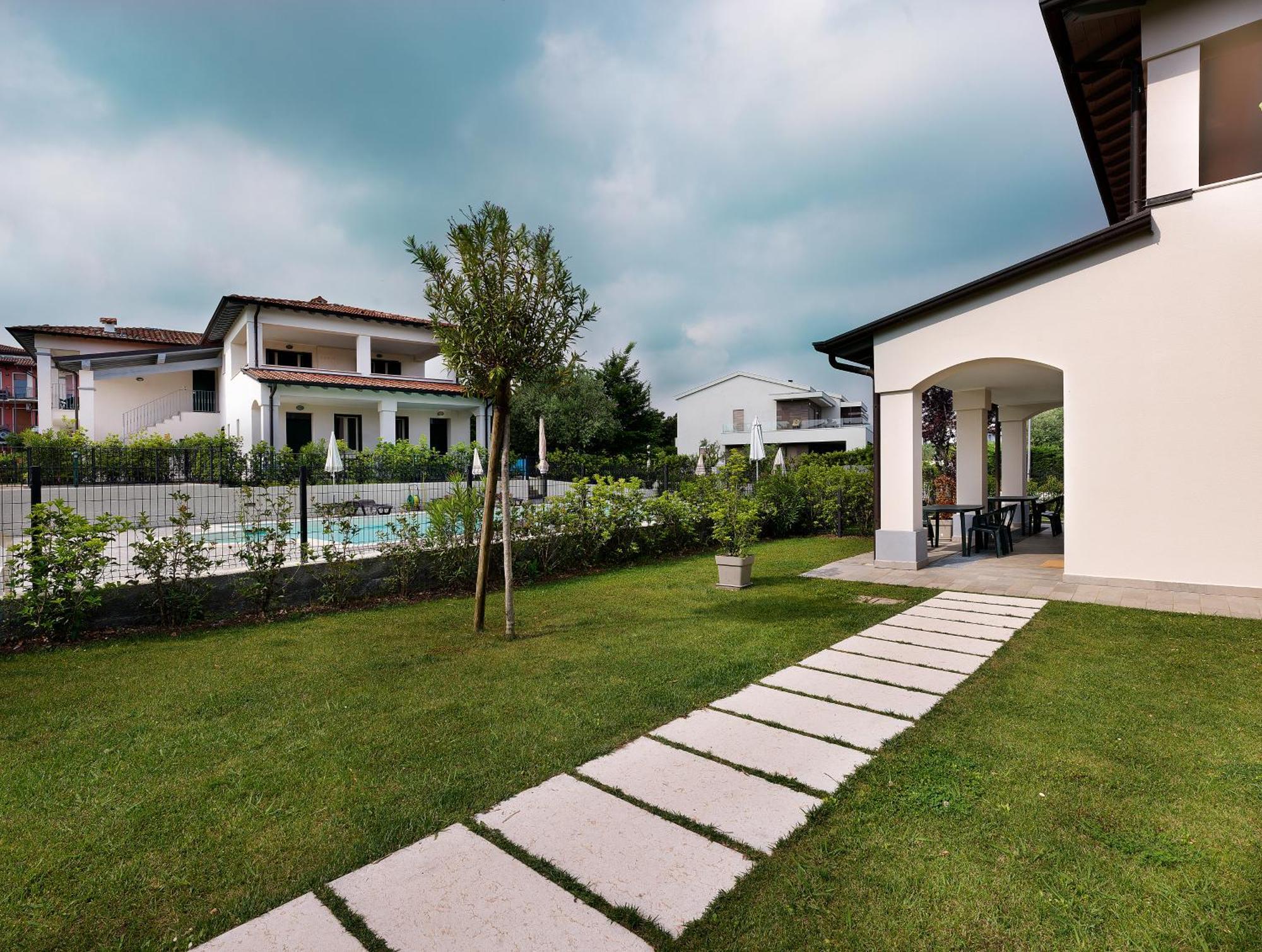 Residence Fiore Rosso Sirmione Kültér fotó