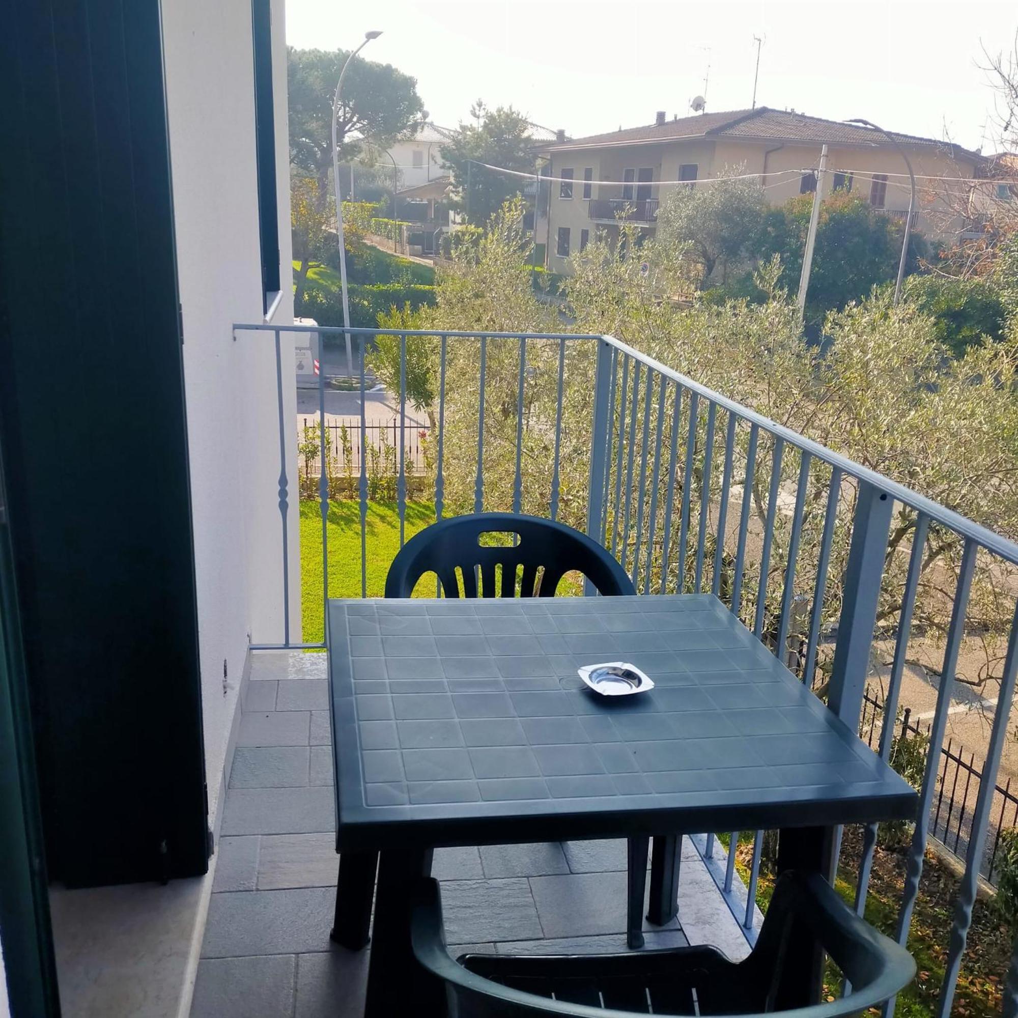 Residence Fiore Rosso Sirmione Szoba fotó